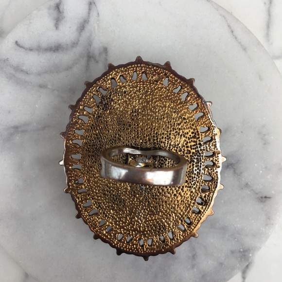 Statement Ring - Picture 6 of 6